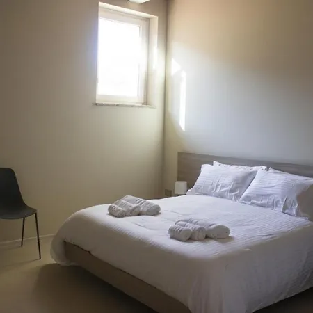 아파트 2 Posti Letto 팔레